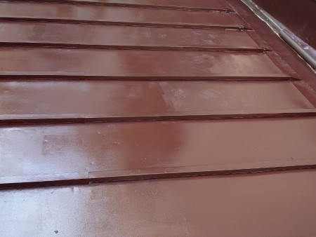トタン屋根　瓦棒　塗装完了